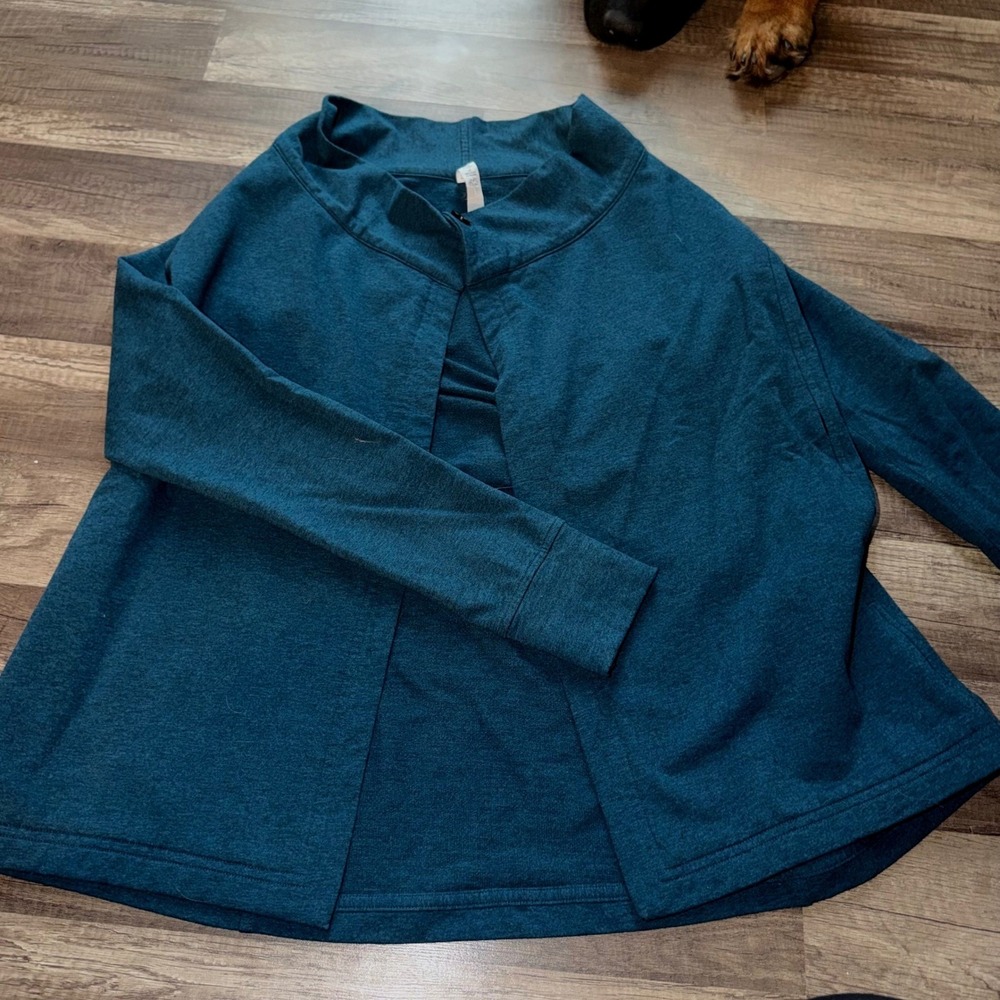 Lululemon Athletica Teal Heathered Wrap Cardigan Button Neck Pockets Size 4